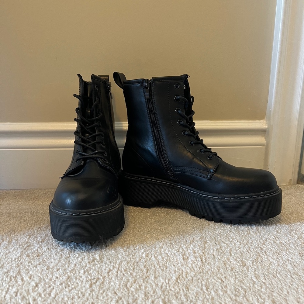 Steve Madden Black Bettyy Booties